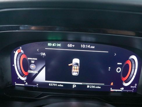 Used 2023 Nissan Pathfinder Platinum FWD image 15