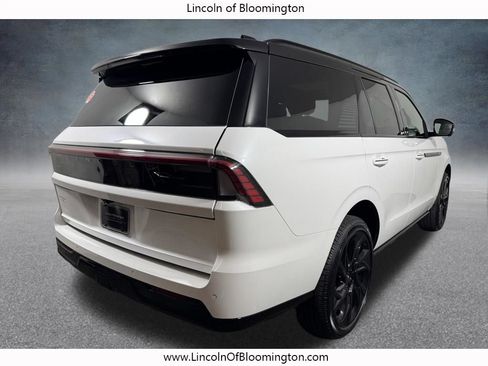 New 2026 Lincoln Navigator Black Label AWD/4WD image 7