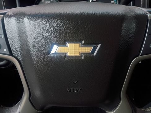 Used 2017 Chevrolet Silverado 2500 High Country AWD/4WD image 5