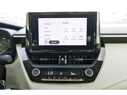 Used 2023 Toyota Corolla LE image 24