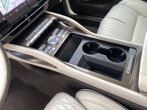 New 2026 Lincoln Nautilus Black Label AWD/4WD image 38