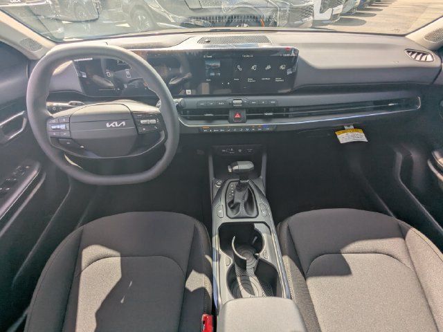 New 2026 Kia K4 FWD image 16