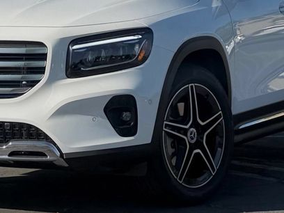 New 2026 Mercedes-Benz GLB 250
