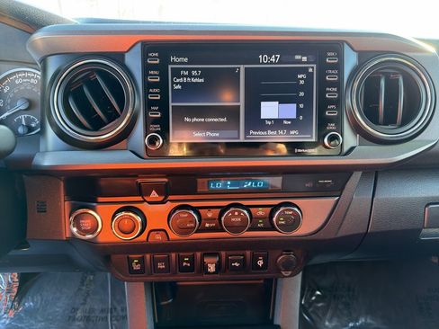 Used 2021 Toyota Tacoma 4x4 Double Cab image 20