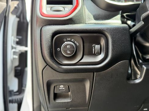 Used 2022 RAM 1500 Rebel AWD/4WD image 24