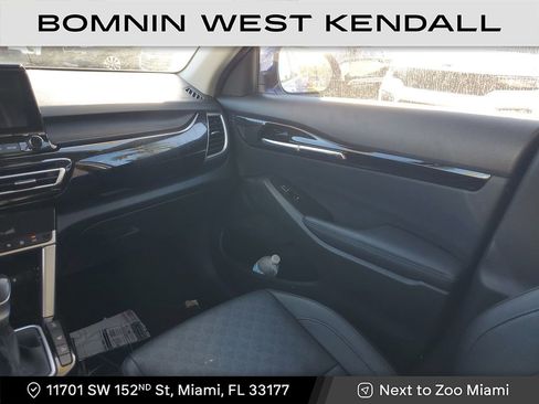 Used 2023 Kia Seltos EX image 15