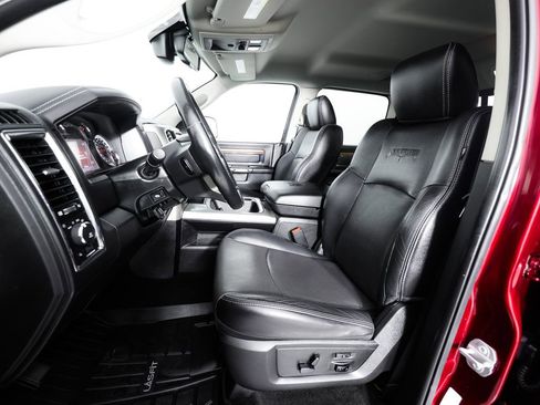 Used 2016 RAM 1500 Laramie w/ Convenience Group AWD/4WD image 23