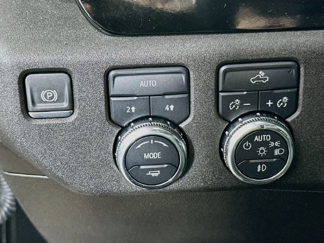 Used 2025 GMC Sierra 1500 Elevation AWD/4WD image 21