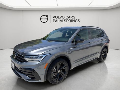 Used 2023 Volkswagen Tiguan SE R-Line FWD image 3