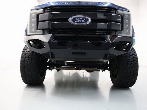 Used 2019 Ford F250 Lariat w/ Lariat Value Package image 59