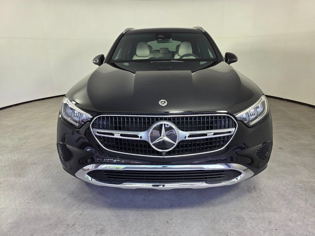 New 2027 Mercedes-Benz GLC 300 image 2