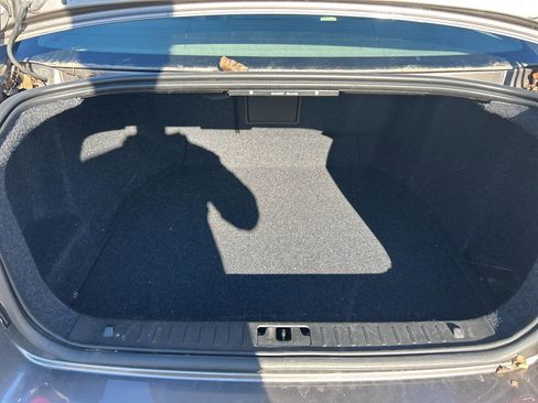 Used 2011 Volvo S80 3.2 w/ Climate Pkg image 21