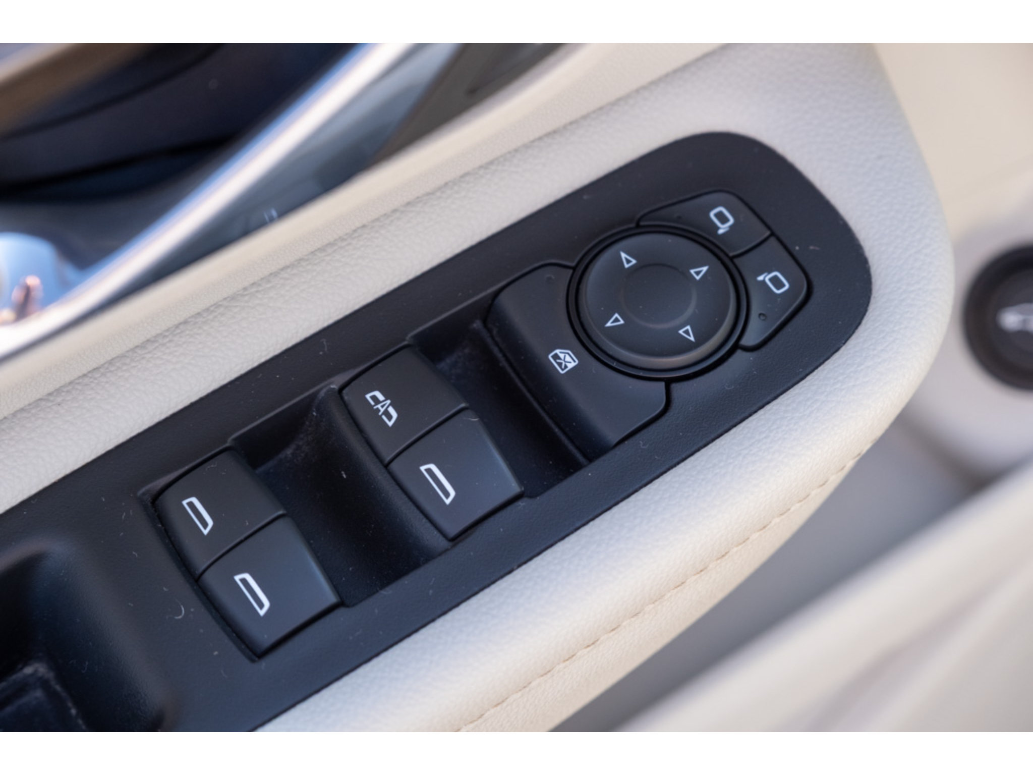 Used 2019 GMC Terrain Denali w/ Advanced Safety Package FWD image 14