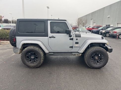 Used 2015 Jeep Wrangler Sahara image 4