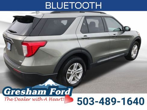Used 2020 Ford Explorer XLT w/ Comfort Package image 6