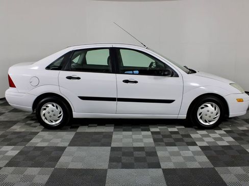 Used 2002 Ford Focus LX image 8