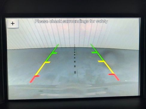 Used 2019 Ford Escape SE image 9