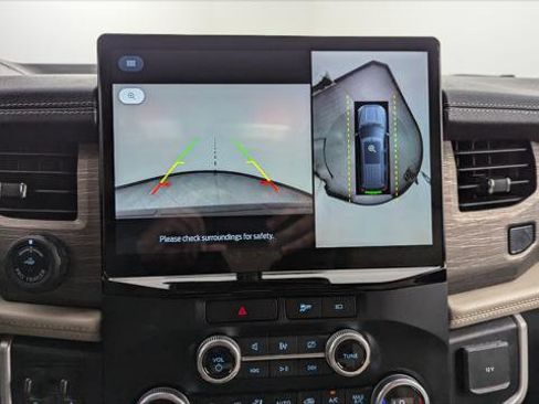 Used 2023 Ford Expedition Max Limited image 32