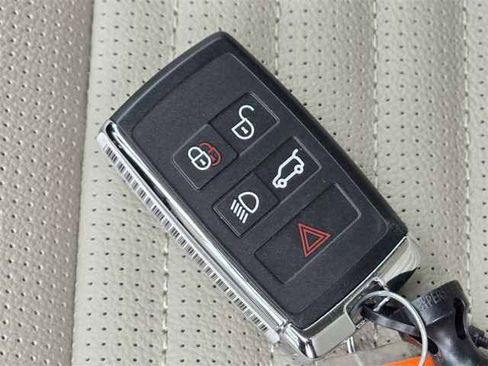 New 2025 Land Rover Discovery Sport S AWD/4WD image 43