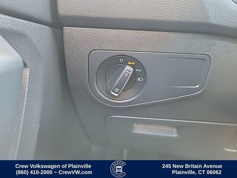 Used 2019 Volkswagen Tiguan SE w/ 3rd Row Seat Package image 12