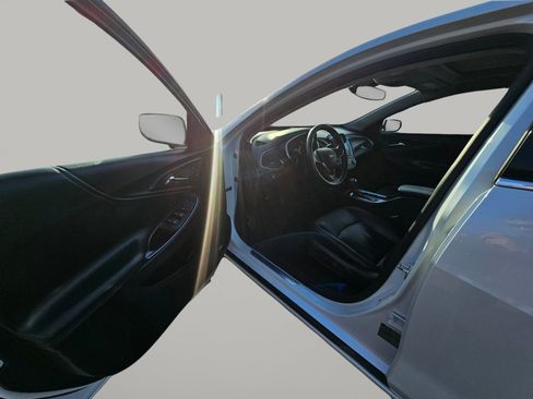 Used 2016 Chevrolet Malibu Premier image 21