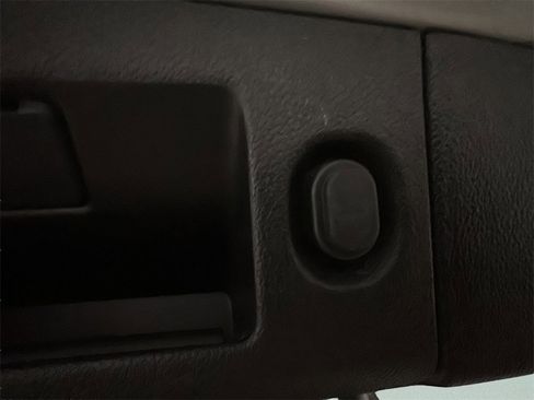 Used 2018 GMC Yukon Denali w/ Open Road Package image 22