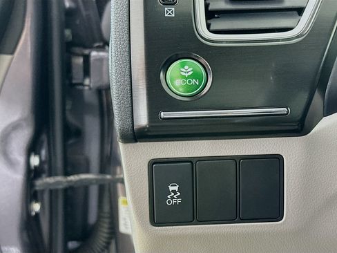 Used 2015 Honda Civic EX-L image 12