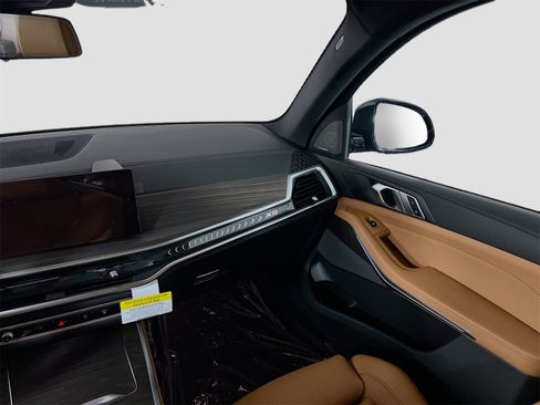 New 2026 BMW X5 xDrive40i w/ M Sport Package image 26