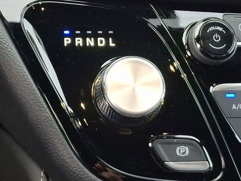 New 2026 Chrysler Pacifica Limited w/ S Appearance Package FWD image 7
