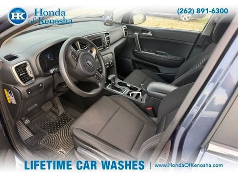 Used 2018 Kia Sportage LX AWD/4WD image 5