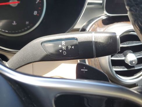 Used 2021 Mercedes-Benz GLC 300 image 19