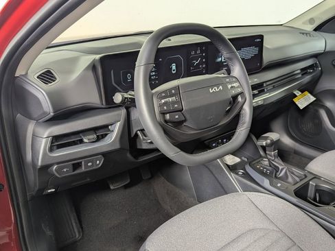 New 2025 Kia K4 EX image 11