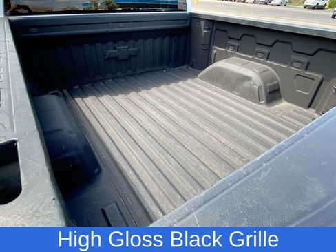 Certified 2022 Chevrolet Silverado 1500 Custom Trail Boss w/ LPO, Dark Essentials Package AWD/4WD image 25