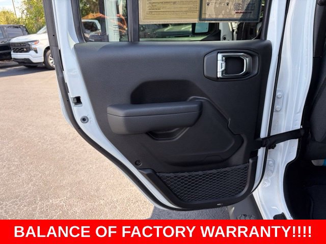 Used 2025 Jeep Wrangler Unlimited Sport AWD/4WD image 13