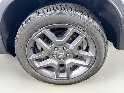 Used 2023 Honda Passport EX-L image 11