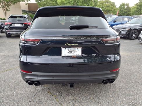 Used 2023 Porsche Cayenne Platinum Edition AWD/4WD image 7
