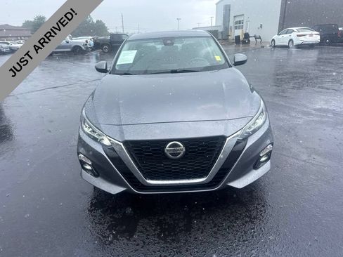 Used 2021 Nissan Altima 2.5 SL FWD image 2