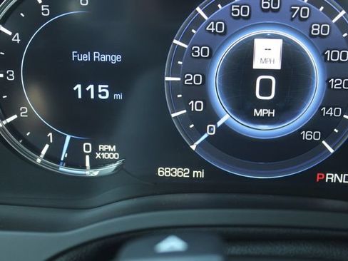 Used 2020 Cadillac Escalade Luxury RWD image 29