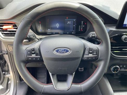 Used 2024 Ford Escape ST-Line image 14