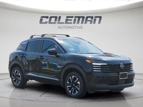 New 2026 Nissan Kicks SV w/ Cold Weather Package AWD/4WD image 3