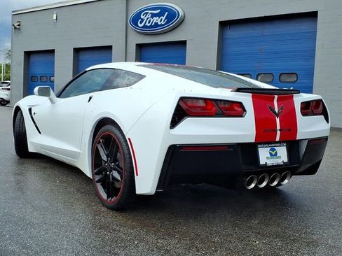 Used 2019 Chevrolet Corvette Stingray Coupe w/ Carbon Flash Badge Package RWD image 3