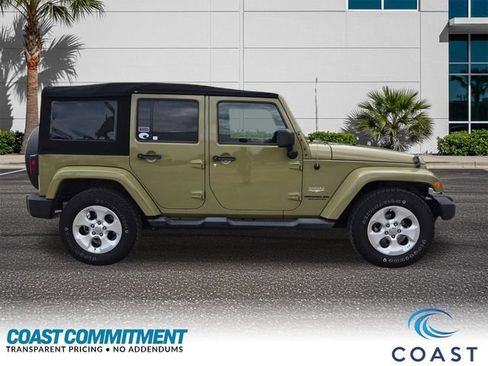 Used 2013 Jeep Wrangler Unlimited Sahara w/ Connectivity Group AWD/4WD image 5