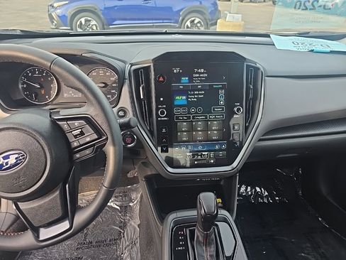 Used 2025 Subaru Crosstrek 2.5i Limited w/ Crosstrek Mirror Package image 15