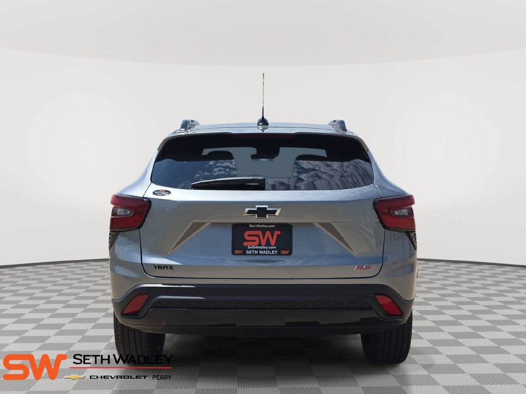 New 2026 Chevrolet Trax RS w/ Driver Confidence Package FWD image 6