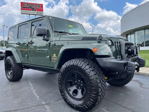 Used 2014 Jeep Wrangler Unlimited Rubicon w/ Connectivity Group AWD/4WD image 77