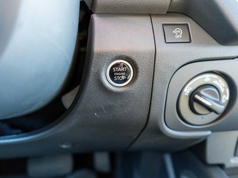 Certified 2025 Nissan Frontier SV image 24