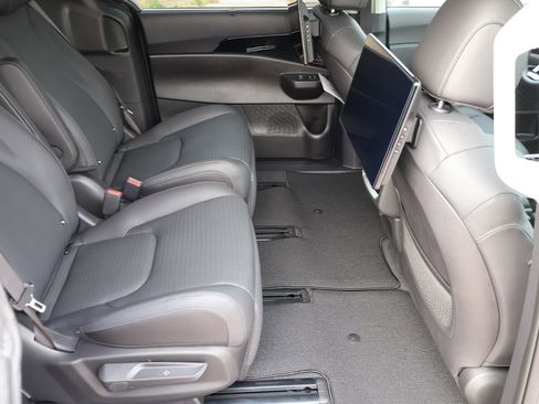New 2026 Kia Carnival SX Prestige FWD image 13