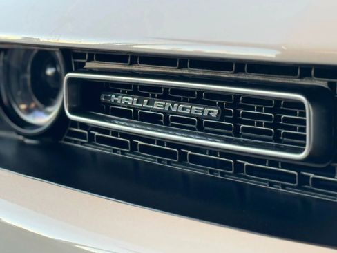 Used 2018 Dodge Challenger R/T Plus image 10