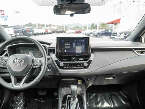 Certified 2025 Toyota Corolla SE image 13