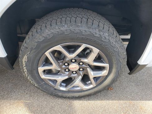 New 2026 GMC Sierra 1500 SLT w/ SLT Premium Plus Package image 35